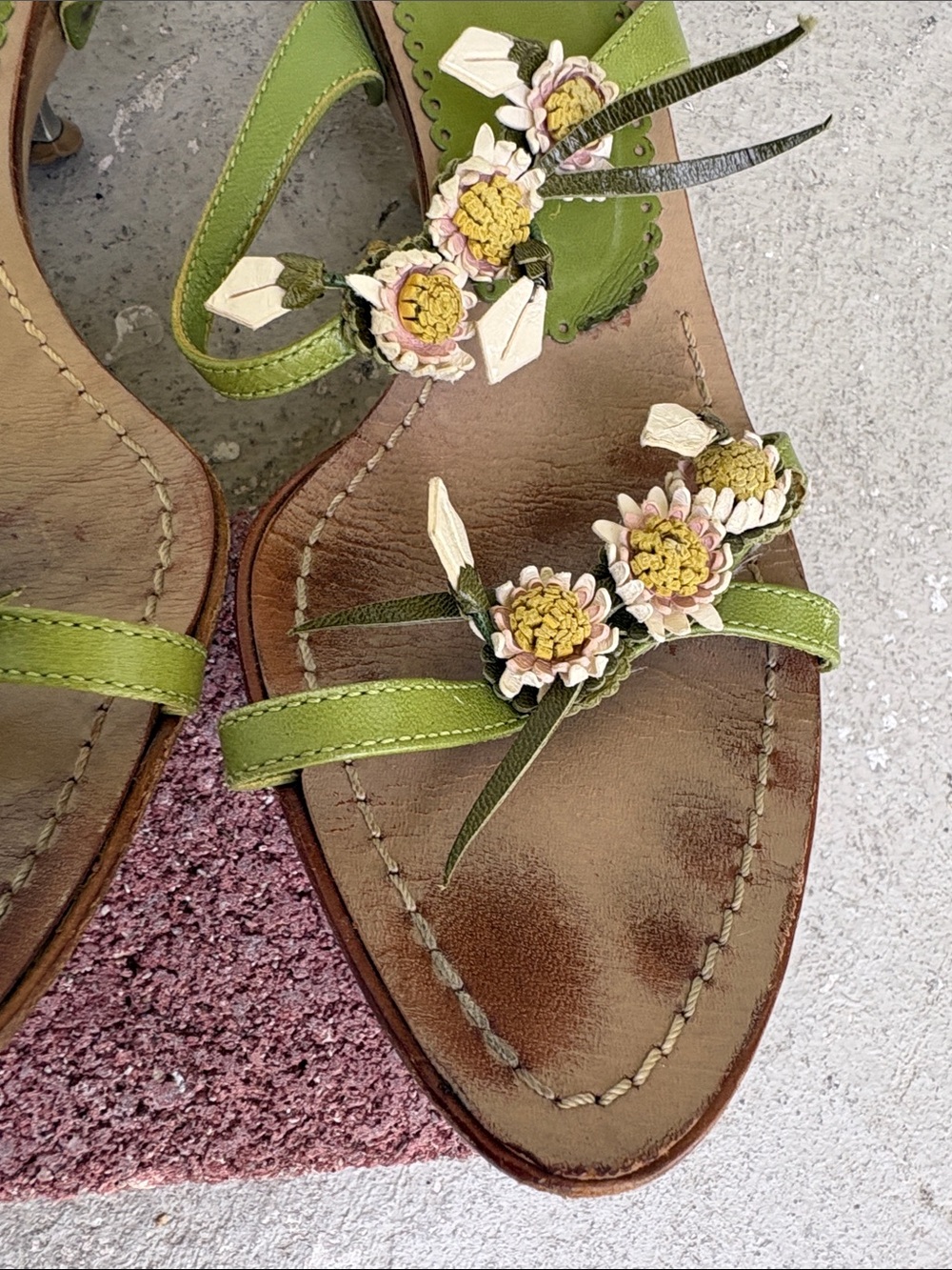 Prada Daisy leather kitten heels - Picture 6 of 14